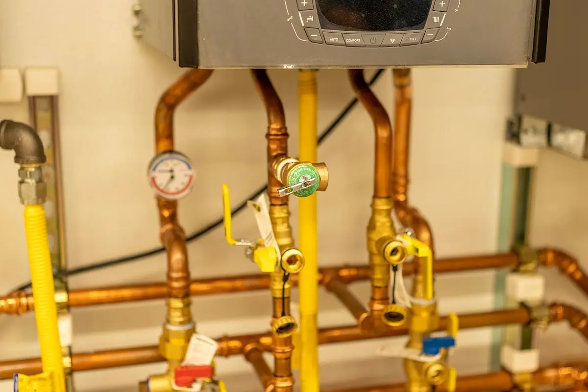 Licensed technician providing Sewer Cleanout for a homeowner in Lauderdale-by-the-Sea